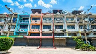 ลดราคา อาคารพาณิชย์ 3 ชั้นครึ่ง เกษมสุวรรณ 5 ตรงข้ามวัดบางนมโค ราคาถูกมาก