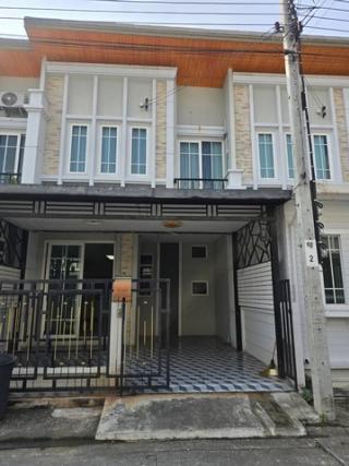 Townhome โกลเด้น ทาวน์ 2 ปิ่นเกล้า จรัญสนิทวงค์ 2 ห้องนอน 2 BR 2890000 B. ใกล้ - เดอะวอล์ค ราชพฤกษ์ - เดอะ คริสตัล เอสบี ราชพฤกษ์ - เซ็นทรัล ปิ่นเกล้า - รร.บดินทรเดชา (สิงห์ สิงหเสนี) นนทบุรี - ม.เทคโนโลยีพระจอมเกล้าพระนครเหนือ - รพ.เจ้าพระยา - รพ.ยั
