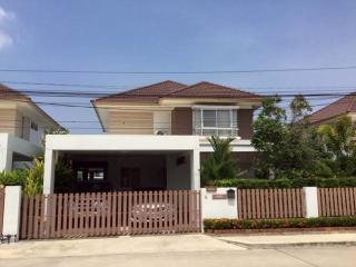 บ้านเดี่ยวหลังใหญ่ แหล่งชุมชน บ้านกลางสวน ตะเคียนเตี้ย บางละมุง ชลบุรี FP-H02308 