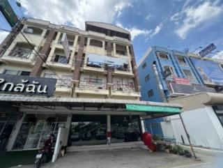 เหมาะทำออฟฟิศ คลังสินค้า และอยู่อาศัยในตัว ขายตึกแถว 4.5  ชั้น2 คูหา 32.3 ตรว. ติดถนน  ทำเลหายาก ทำธุรกิจเห็นหน้าร้านแน่นอน ราคาพิเศษ!!