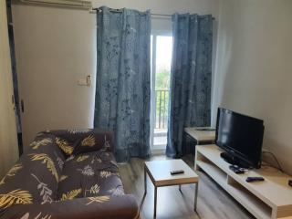 Condominium Double Lake Condominium Muang Thong Thani 34 ตรม  9500 thb พร้อมตกแต่ง ห้องตกแต่งพร้อมอยุ่