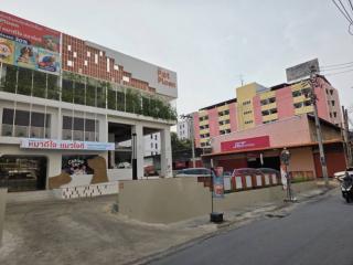 ให้เช่าโกดัง+ออฟฟิศรัชดาภิเษกซอย 3 ขนาด 268 ตรม. ซอยข้างสถานทูตจีน