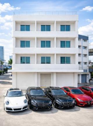 เดอะมอลล์ รามคำแหง 950 ม. อาคาร4 ชั้น 2คูหา 400ตร.ม. จอดรถ 6 คัน 10นอน 7น้ำ  แอร์ 6 เครื่อง ใกล้ม.รามคำแหง 700 ม.