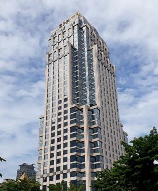000423 ให้เช่า สำนักงาน อาคารอับดุลราฮิม ใกล้กับ สวนลุมพินี 90000 บาทต่อเดือน ห้องนอน 1 ห้อง ห้องน้ำ 1 ห้อง ชั้นทั้งหมด 1 ชั้น