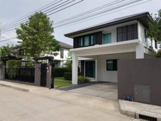ให้เช่าบ้านเดี่ยว 2 ชั้น 65.9 ตรว. 4 ห้องนอน โครงการมัณฑนา บางนา กม.7 ใกล้เมกะบางนา ติดโรงเรียนราชวินิตบางแก้ว