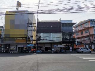 ขายอาคารพาณิชย์พร้อมโกดัง   ถนนธนสาร อำเภอเมืองสุรินทร์ สุรินทร์