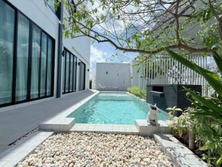 ราคาพิเศษเพียง 10.59 ล้าน #โซนหางดง Modern Pool Villa 2 ชั้น #บ้านมุม หลังสุดท้าย! #บิวท์อินทั้งหลัง จัดเต็มเฟอร์นิเจอร์และเครื่องใช้ไฟฟ้า