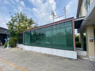 ให้เช่า Shop House พื้นที่ 114 ตร.ม. ที่ Siam Privi Hotel ประชาอุทิศ รัชดา เหม่งจ๋าย ทำเลดี อยู่ภายในพื้นที่โรงแรม 