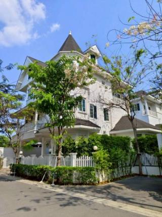 ให้เช่า #บ้านเดี่ยว หมู่บ้านแฟนตาเซีย วิลล่า 4 บางนา บนถนนศรีนครินทร์ (ซอยบางนาตราด 33) #ใกล้MRTศรีเอี่ยม