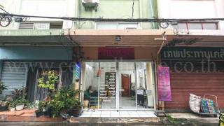 ลดราคาด่วน อาคารพาณิชย์ 3 ชั้นครึ่ง ติด MRT ลาดพร้าว 101