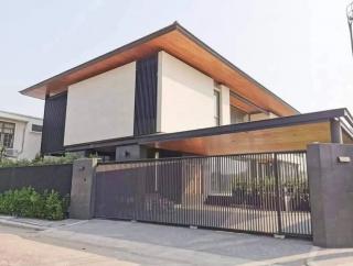 ให้เช่าบ้านเดี่ยวหรู Evergreen Ville บางนา กม.5 ที่ดิน 156 ตร.ว. 4 ห้องนอน 5 ห้องน้ำ พื้นที่ 610 ตร.ม. ราคา 250000 บาท