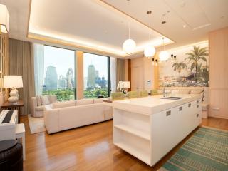 Ultra Luxury Residence at Sindhorn Lumpini Beside Lumpini Park in Prime Langsuan Near BTS Chidlom and Ratchadamri