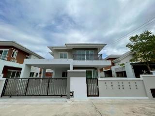 บ้านว่างให้เช่า บ้านบึงชลบุรี บ้านเดี่ยวสองชั้น หลังใหญ่พร้อมเฟอร์นิเจอร์และเครื่องใช้ไฟฟ้าครบ