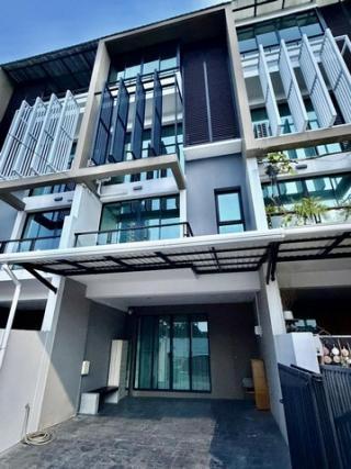 รหัสC7167 ให้เช่าทาวน์โฮม 3.5ชั้น Blesstown Sukhumvit 50 เบล็ส ทาวน์ สุขุมวิท 50 ตกแต่งพร้อมอยู่ ใกล้ BTS 